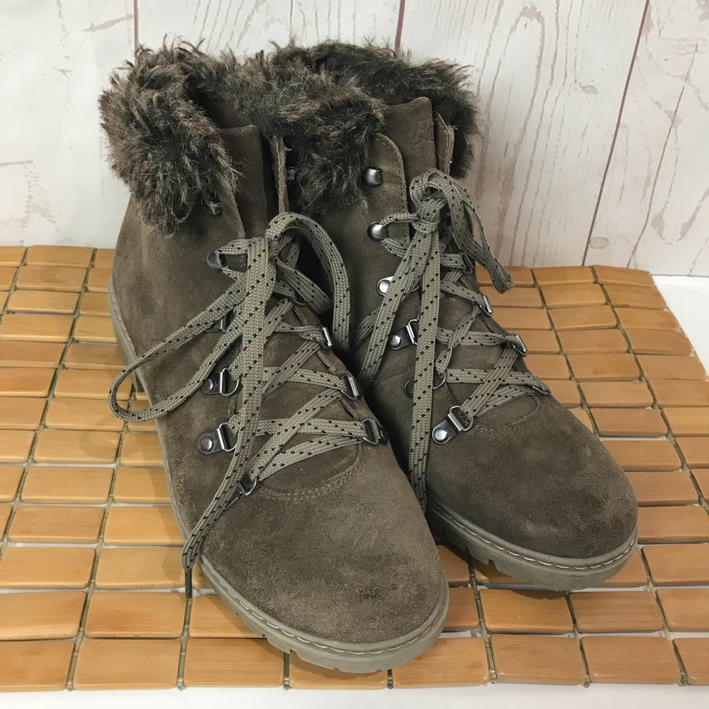 Bass | AUBREY LEATHER HIKER BOOT size 10